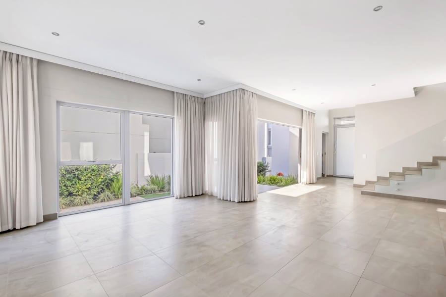 To Let 3 Bedroom Property for Rent in Bryanston West Gauteng