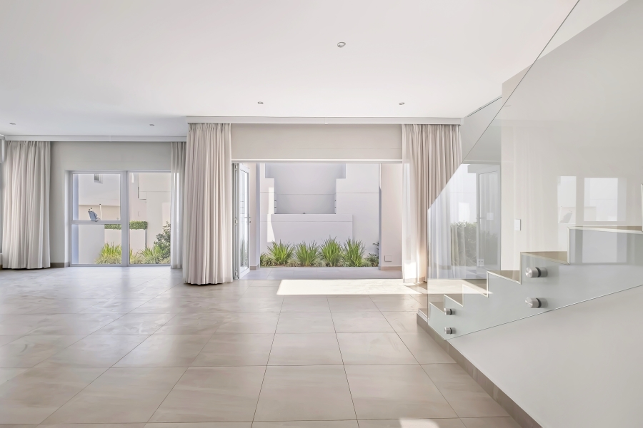 To Let 3 Bedroom Property for Rent in Bryanston West Gauteng