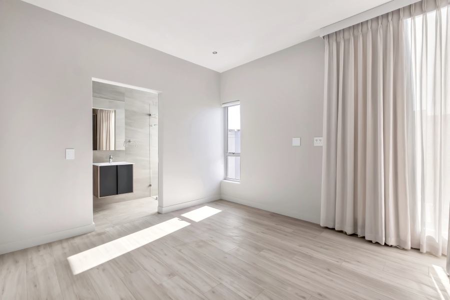 To Let 3 Bedroom Property for Rent in Bryanston West Gauteng