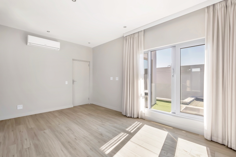 To Let 3 Bedroom Property for Rent in Bryanston West Gauteng