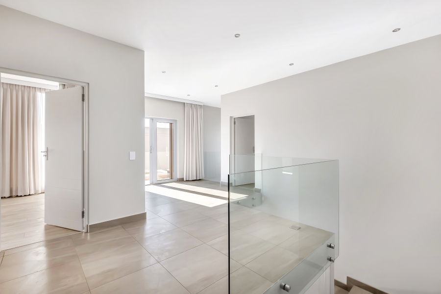 To Let 3 Bedroom Property for Rent in Bryanston West Gauteng