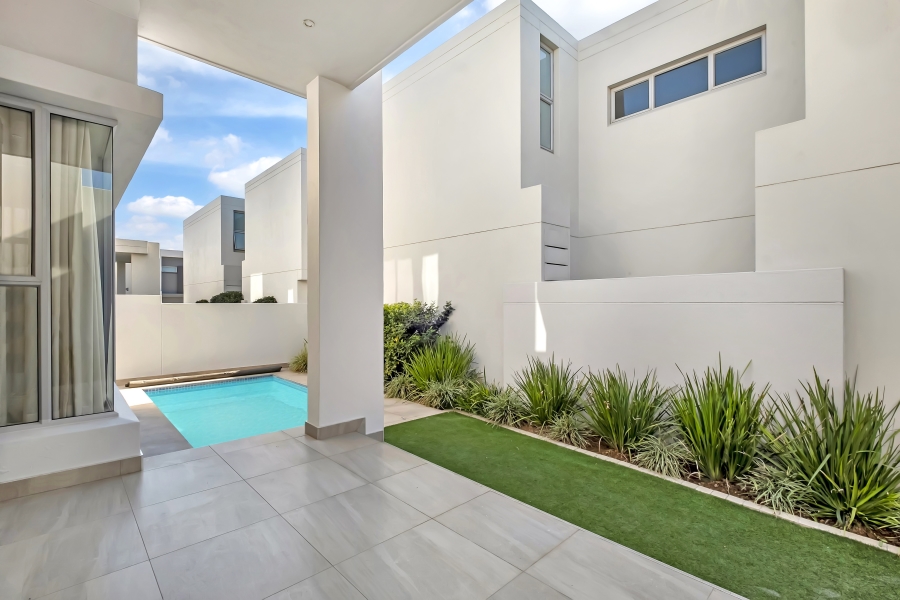 To Let 3 Bedroom Property for Rent in Bryanston West Gauteng
