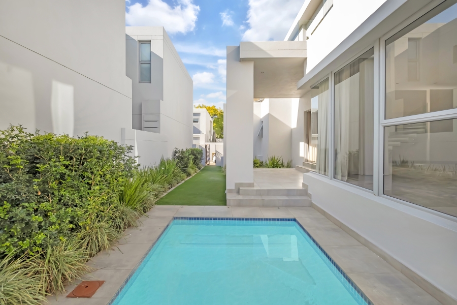 To Let 3 Bedroom Property for Rent in Bryanston West Gauteng