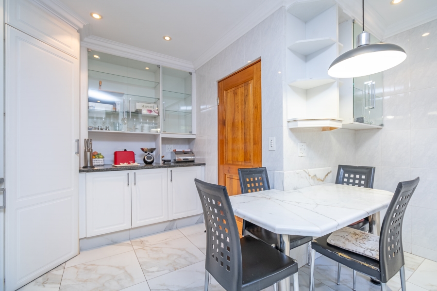 3 Bedroom Property for Sale in River Club Gauteng