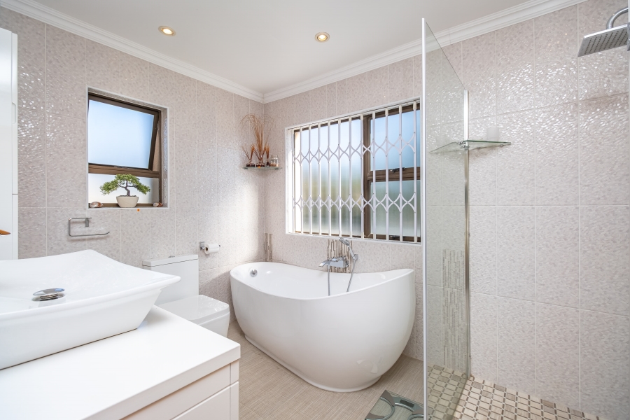 3 Bedroom Property for Sale in River Club Gauteng