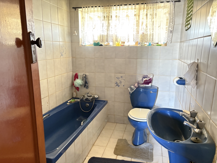 2 Bedroom Property for Sale in Roodepoort West Gauteng