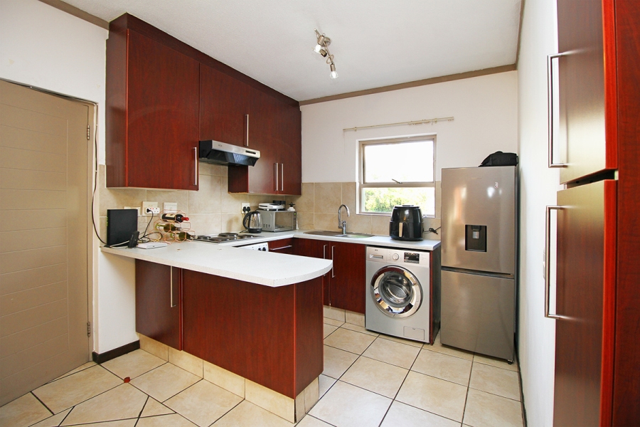 2 Bedroom Property for Sale in Lonehill Gauteng