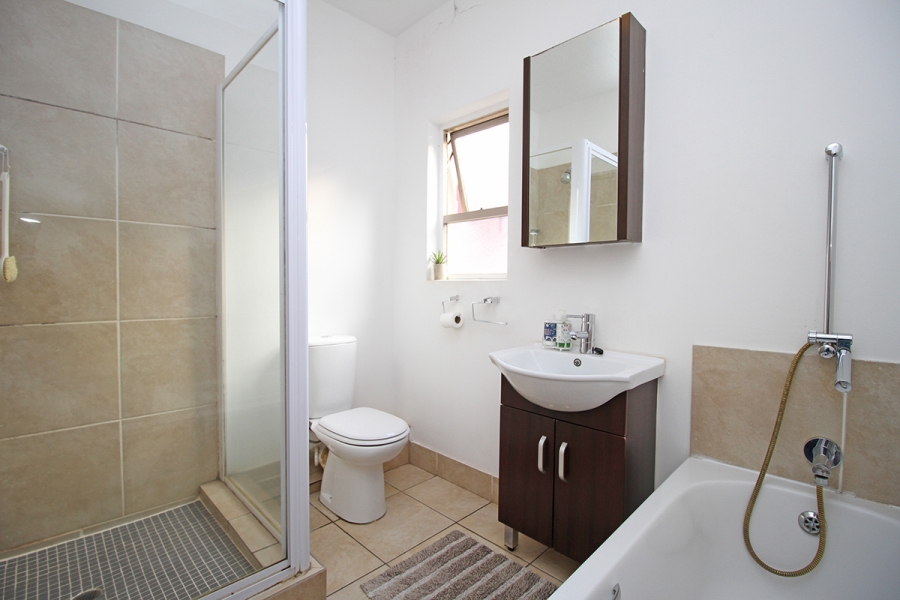 2 Bedroom Property for Sale in Lonehill Gauteng