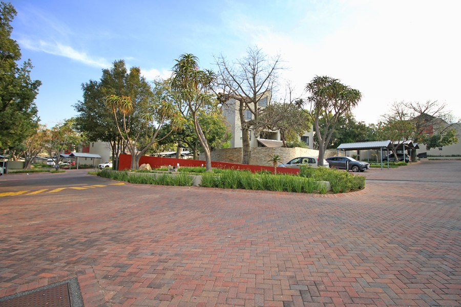 2 Bedroom Property for Sale in Lonehill Gauteng