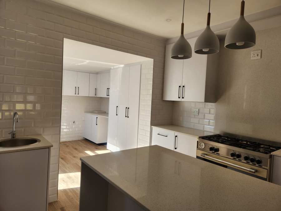 To Let 3 Bedroom Property for Rent in Thornhill Estate Gauteng