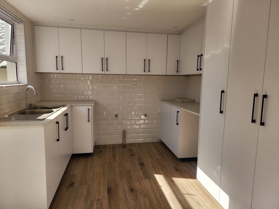 To Let 3 Bedroom Property for Rent in Thornhill Estate Gauteng