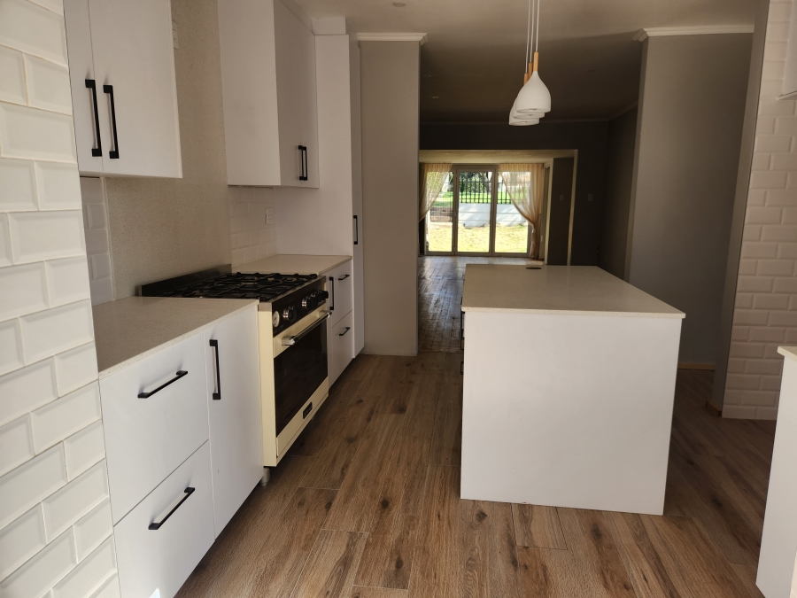 To Let 3 Bedroom Property for Rent in Thornhill Estate Gauteng