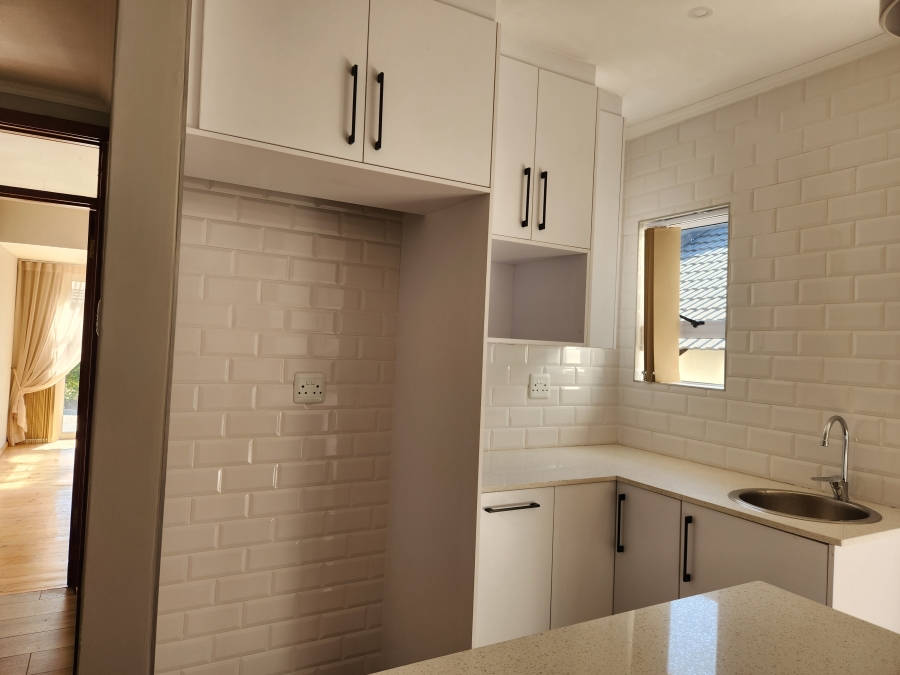 To Let 3 Bedroom Property for Rent in Thornhill Estate Gauteng