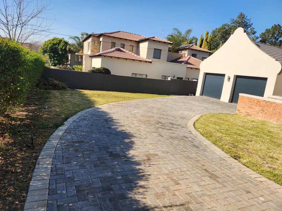 To Let 3 Bedroom Property for Rent in Thornhill Estate Gauteng