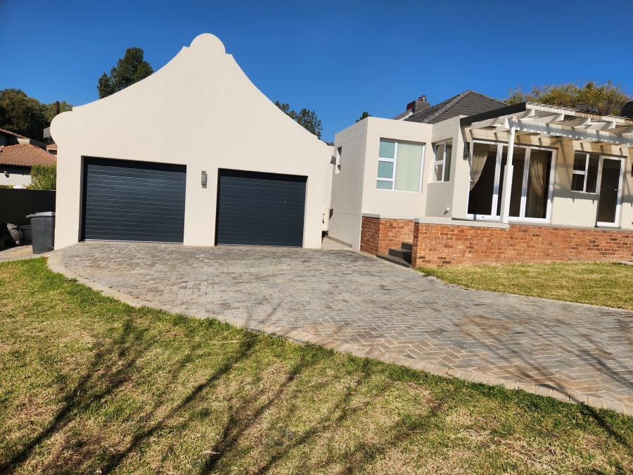 To Let 3 Bedroom Property for Rent in Thornhill Estate Gauteng