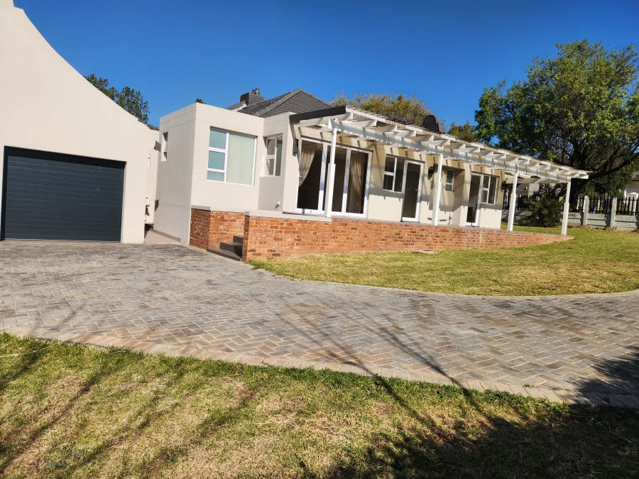 To Let 3 Bedroom Property for Rent in Thornhill Estate Gauteng