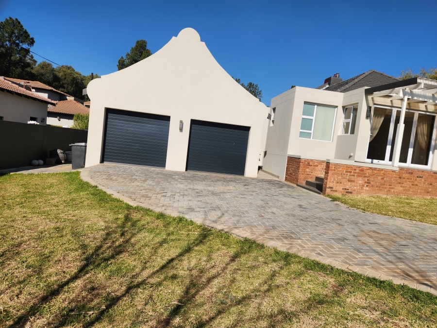 To Let 3 Bedroom Property for Rent in Thornhill Estate Gauteng