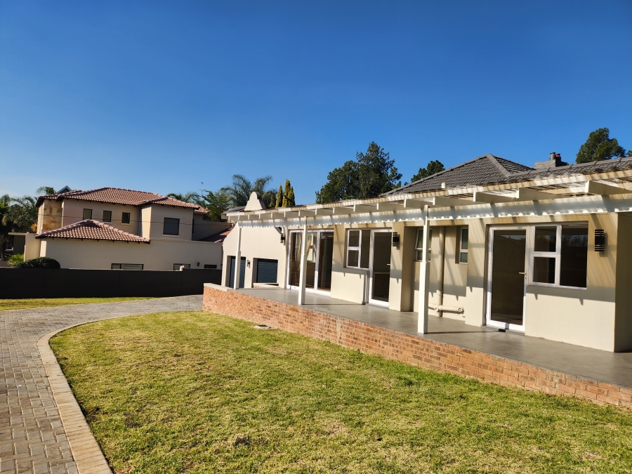 To Let 3 Bedroom Property for Rent in Thornhill Estate Gauteng