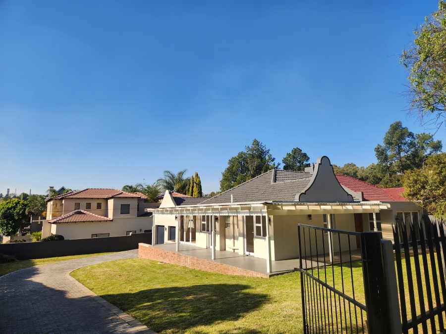 To Let 3 Bedroom Property for Rent in Thornhill Estate Gauteng