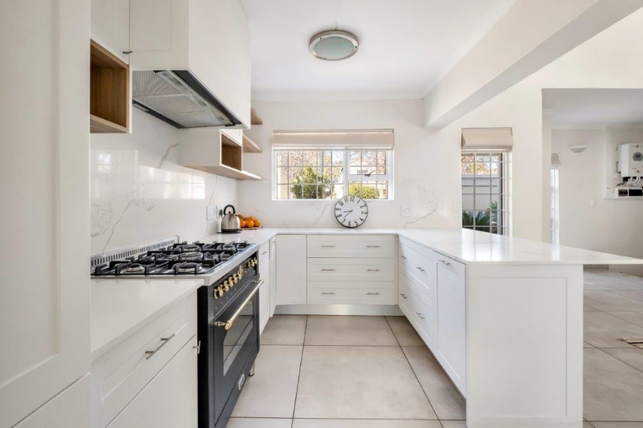 3 Bedroom Property for Sale in Bryanston Gauteng