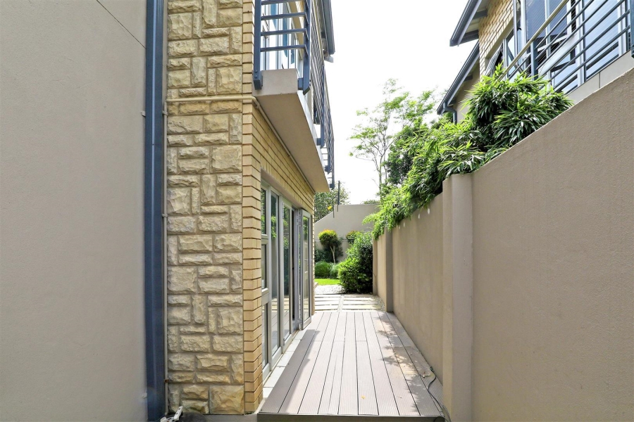 To Let 3 Bedroom Property for Rent in Craighall Park Gauteng