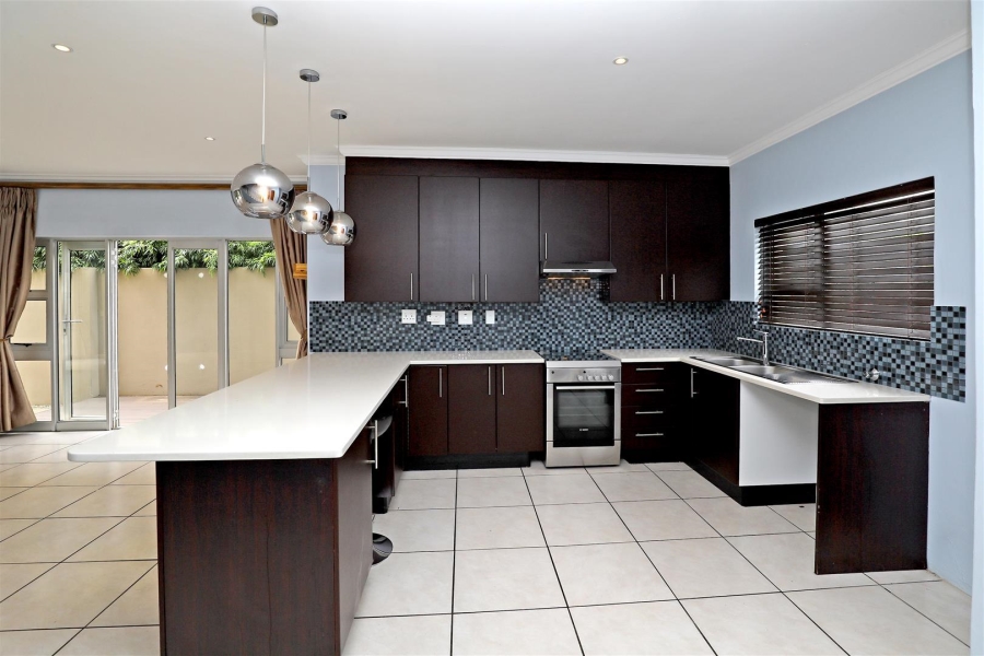 To Let 3 Bedroom Property for Rent in Craighall Park Gauteng