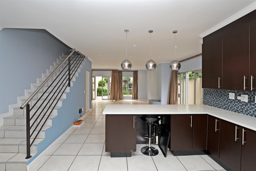 To Let 3 Bedroom Property for Rent in Craighall Park Gauteng