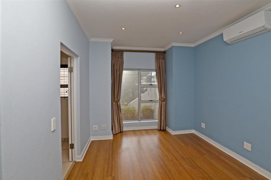 To Let 3 Bedroom Property for Rent in Craighall Park Gauteng
