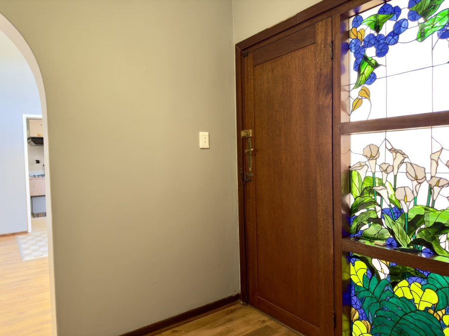 5 Bedroom Property for Sale in Die Wilgers Gauteng