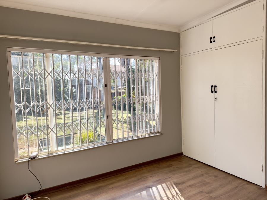 5 Bedroom Property for Sale in Die Wilgers Gauteng