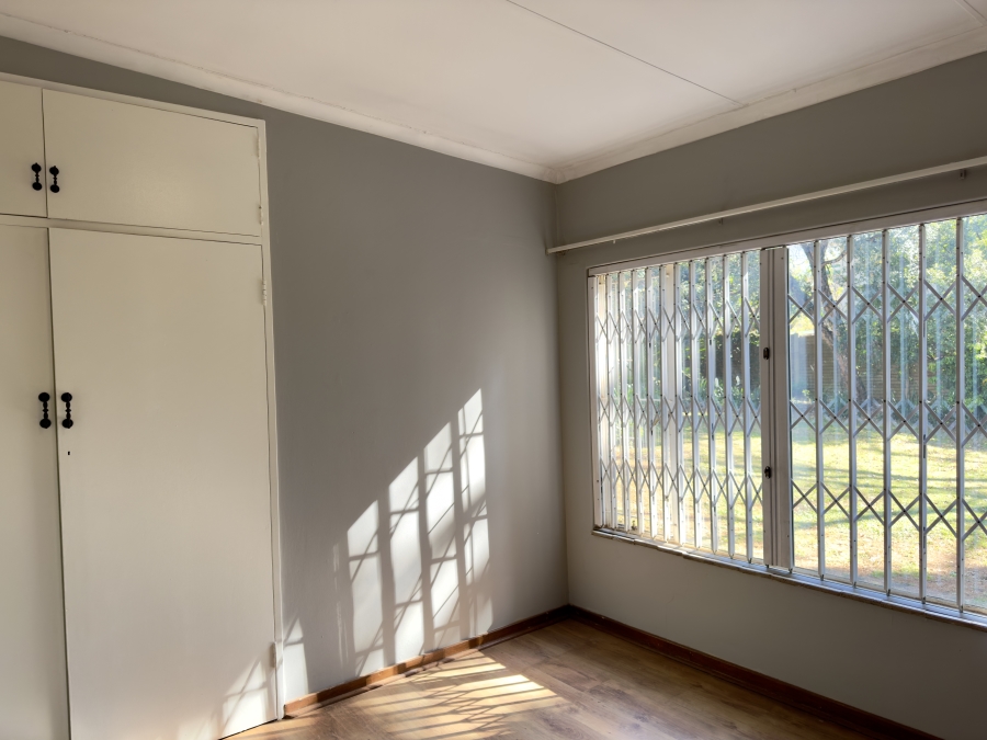 5 Bedroom Property for Sale in Die Wilgers Gauteng