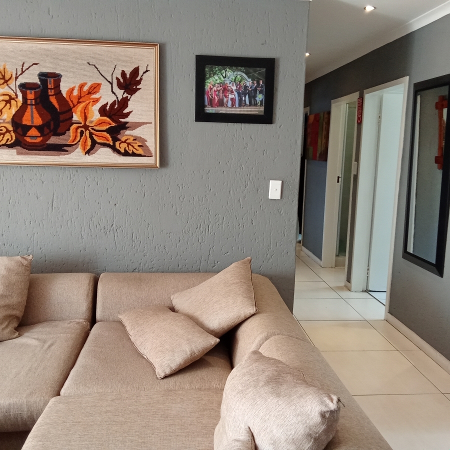 3 Bedroom Property for Sale in Breaunanda Gauteng