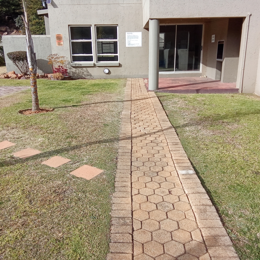 3 Bedroom Property for Sale in Breaunanda Gauteng