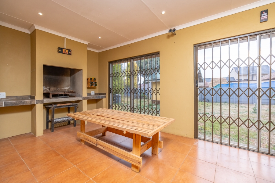 4 Bedroom Property for Sale in Horison Gauteng