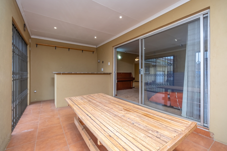 4 Bedroom Property for Sale in Horison Gauteng