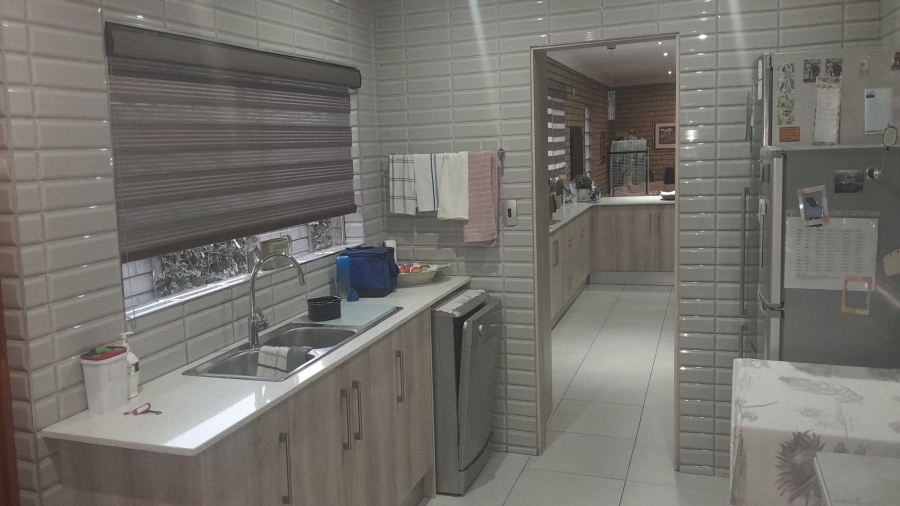 4 Bedroom Property for Sale in Vanderbijlpark SE Gauteng