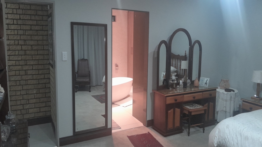4 Bedroom Property for Sale in Vanderbijlpark SE Gauteng