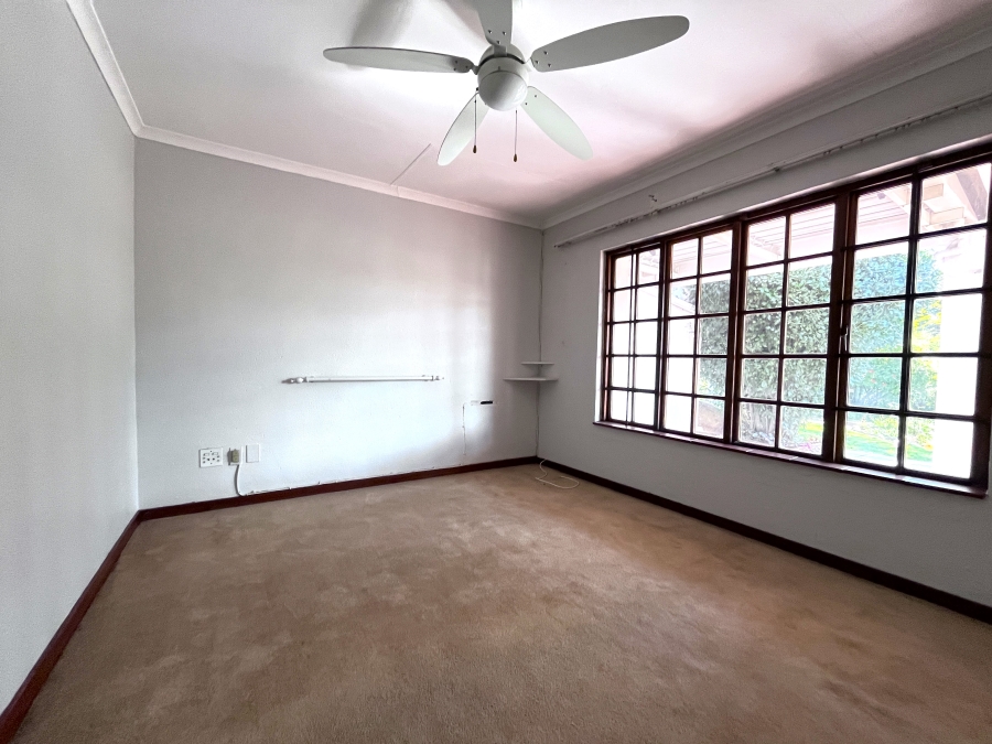 2 Bedroom Property for Sale in Bryanston Gauteng