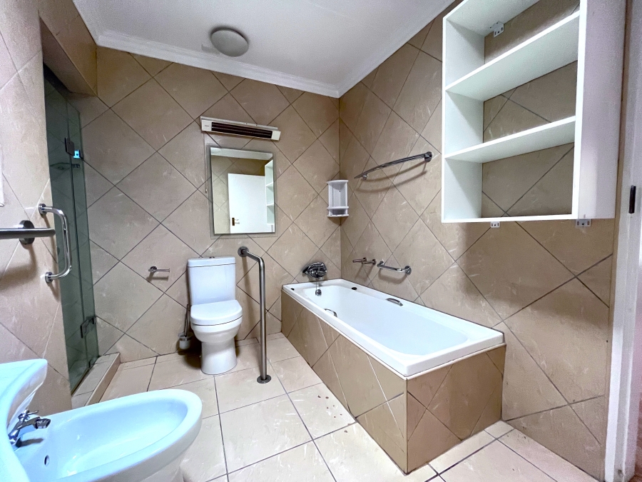 2 Bedroom Property for Sale in Bryanston Gauteng