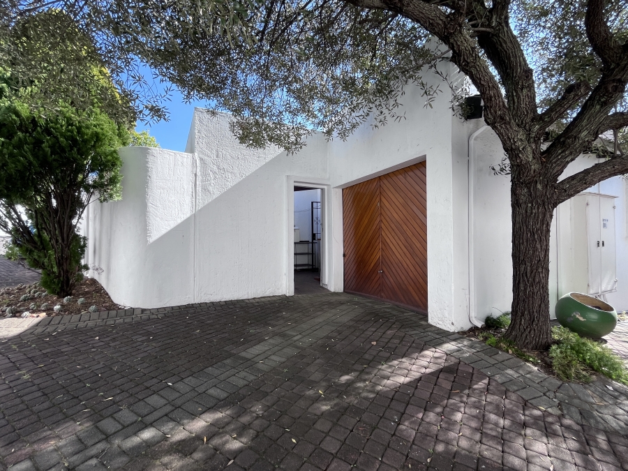 2 Bedroom Property for Sale in Bryanston Gauteng