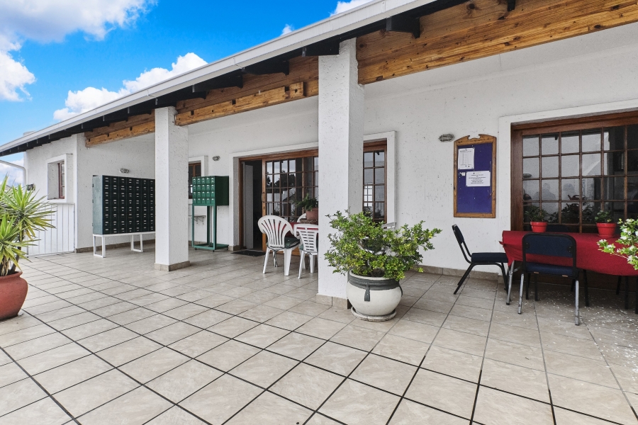 2 Bedroom Property for Sale in Bryanston Gauteng