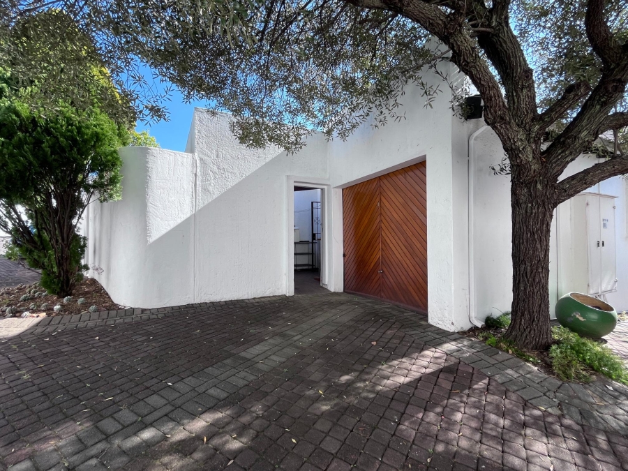 2 Bedroom Property for Sale in Bryanston Gauteng