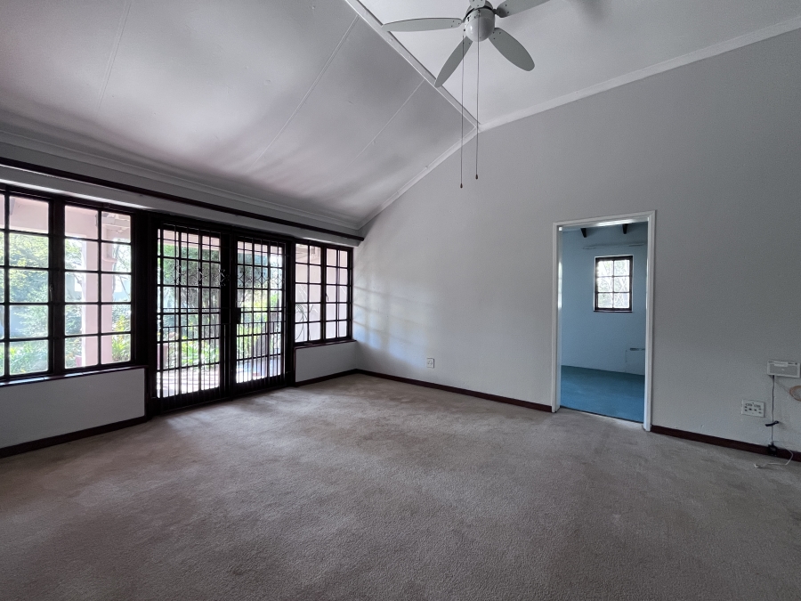 2 Bedroom Property for Sale in Bryanston Gauteng