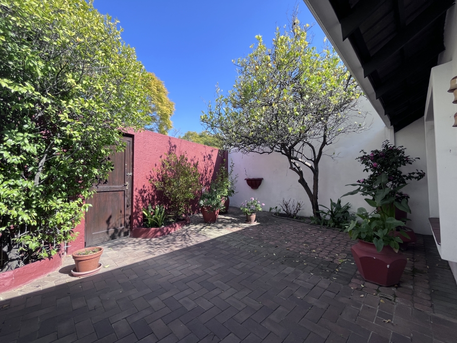 2 Bedroom Property for Sale in Bryanston Gauteng