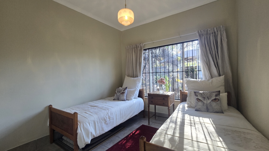 4 Bedroom Property for Sale in Garsfontein Gauteng