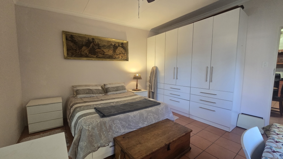 4 Bedroom Property for Sale in Garsfontein Gauteng