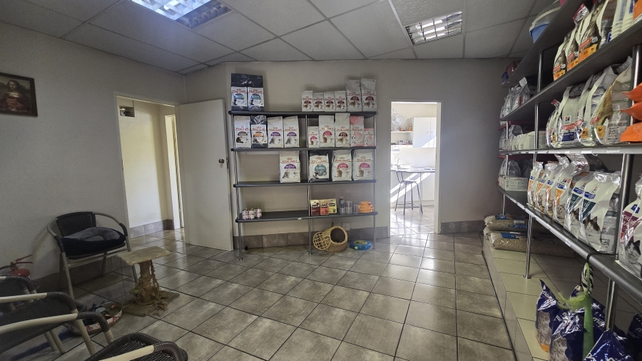 4 Bedroom Property for Sale in Garsfontein Gauteng