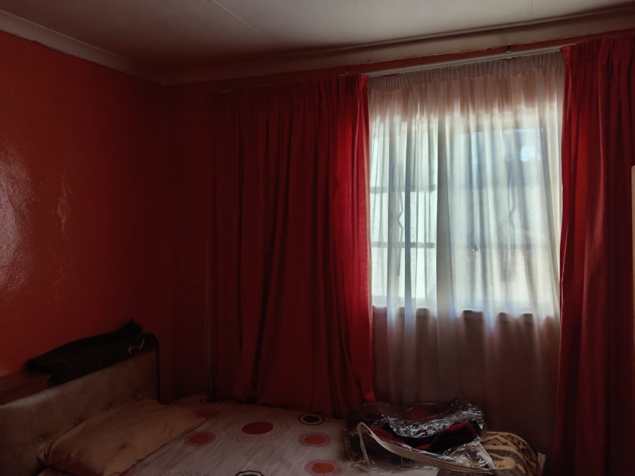 2 Bedroom Property for Sale in Meadowlands Gauteng