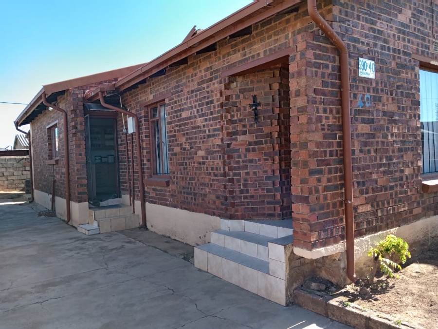 2 Bedroom Property for Sale in Meadowlands Gauteng
