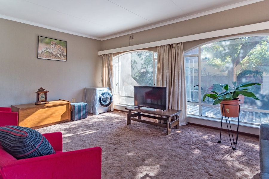 4 Bedroom Property for Sale in Glenvista Gauteng